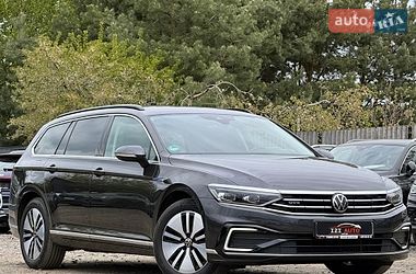 Универсал Volkswagen Passat 2022 в Луцке
