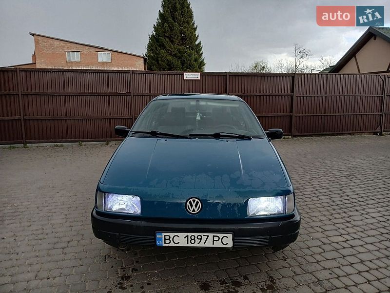 Volkswagen Passat 1993