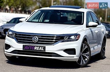 Седан Volkswagen Passat 2022 в Кривому Розі