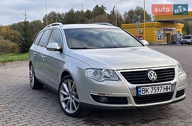 Универсал Volkswagen Passat 2010 в Бродах