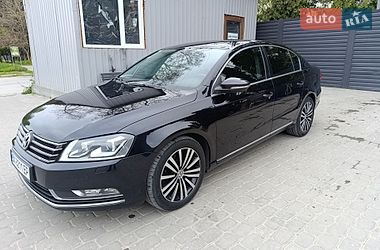 Седан Volkswagen Passat 2014 в Кам'янець-Подільському
