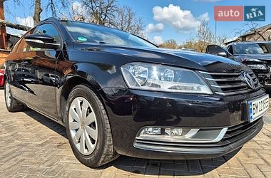 Универсал Volkswagen Passat 2012 в Сумах