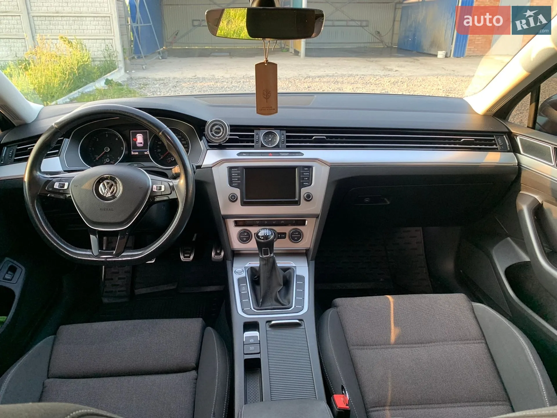 2016 Volkswagen Passat - мініатюра 15
