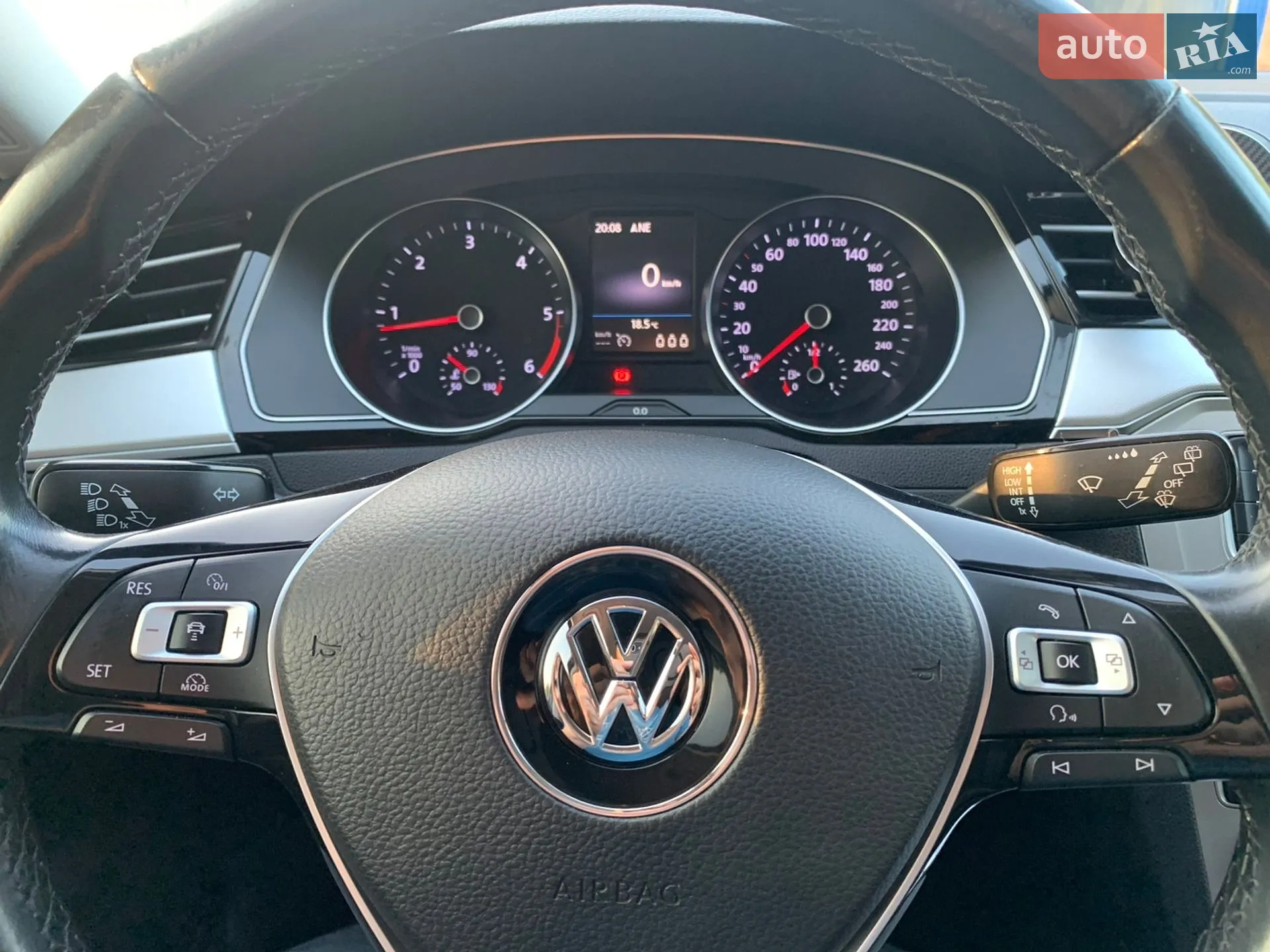2016 Volkswagen Passat - мініатюра 19