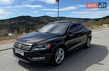 Седан Volkswagen Passat 2013 в Стрые