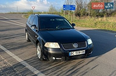 Универсал Volkswagen Passat 2002 в Жовкве