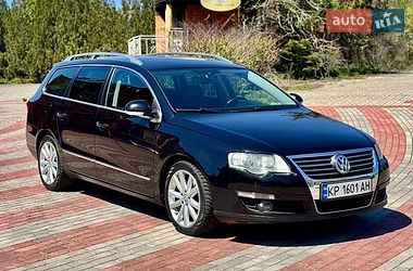 Універсал Volkswagen Passat 2006 в Запоріжжі