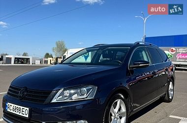 Универсал Volkswagen Passat 2012 в Луцке