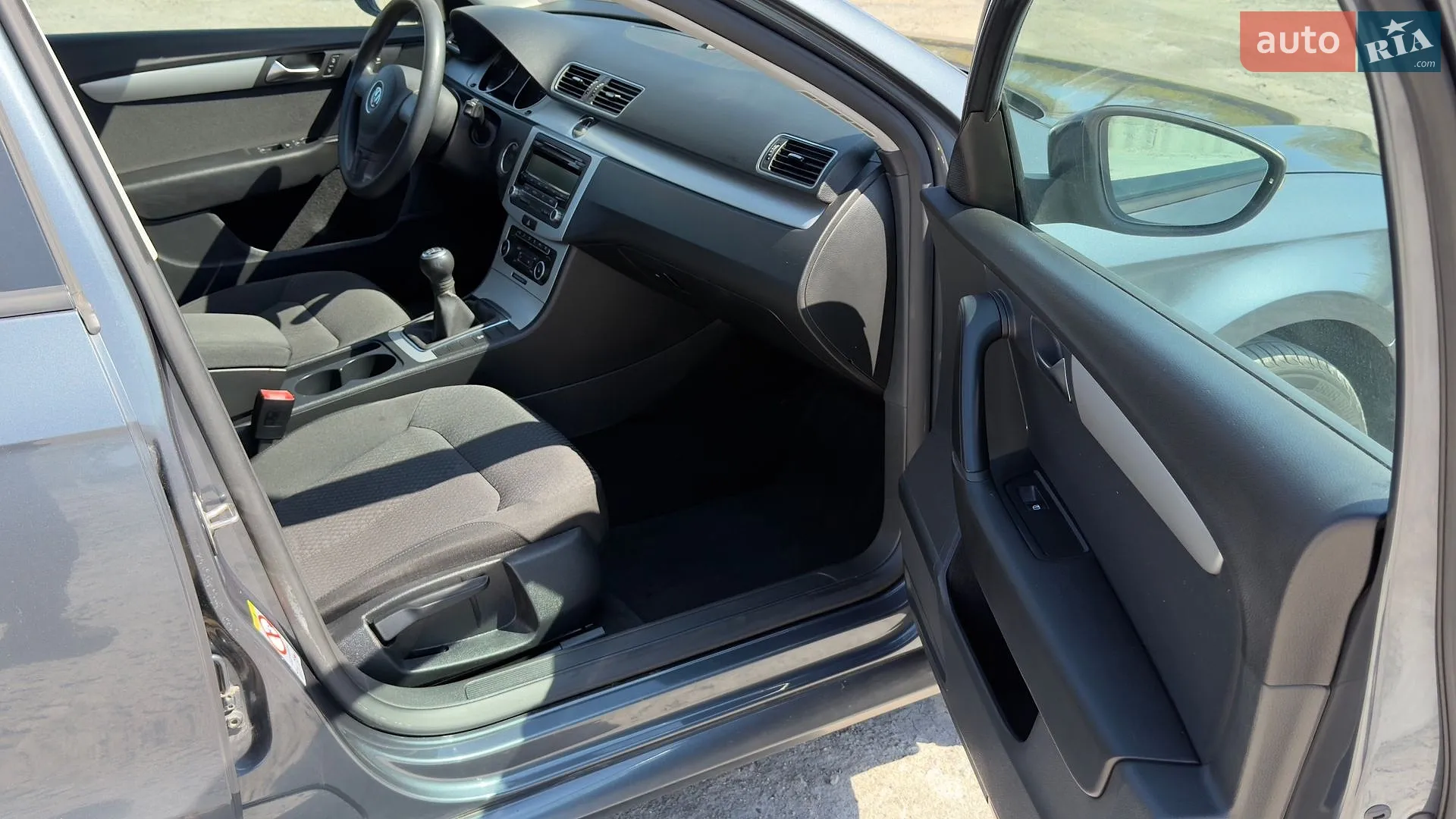 2011 Volkswagen Passat - мініатюра 27
