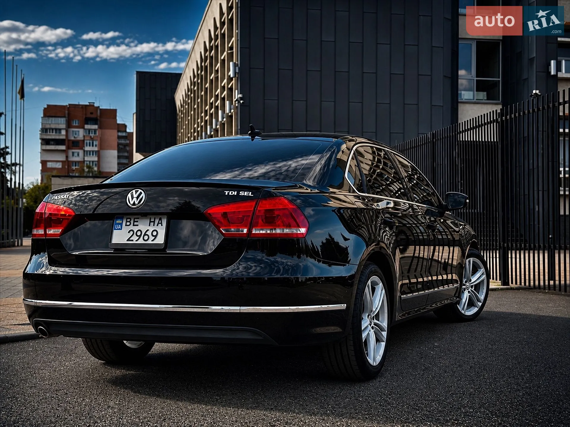 2013 Volkswagen Passat - мініатюра 2