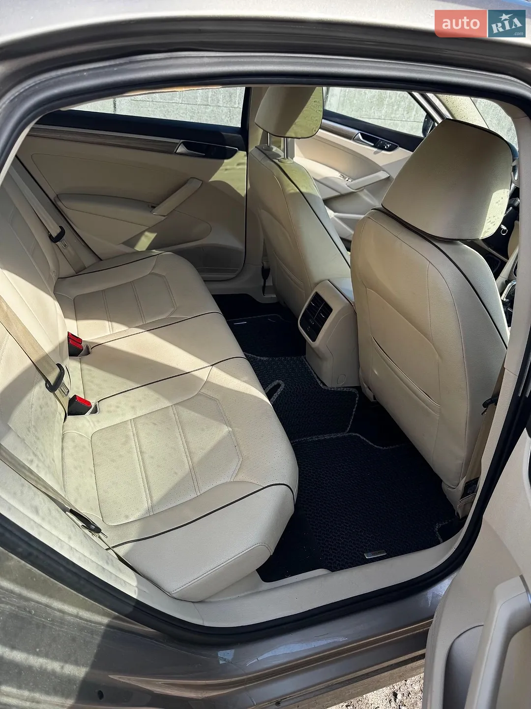 2016 Volkswagen Passat - мініатюра 9