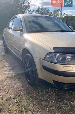 Седан Volkswagen Passat 2003 в Бердичеві
