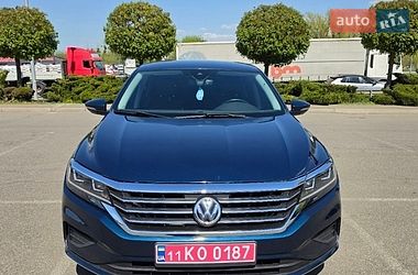 Седан Volkswagen Passat 2020 в Киеве