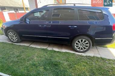 Универсал Volkswagen Passat 2010 в Ивано-Франковске