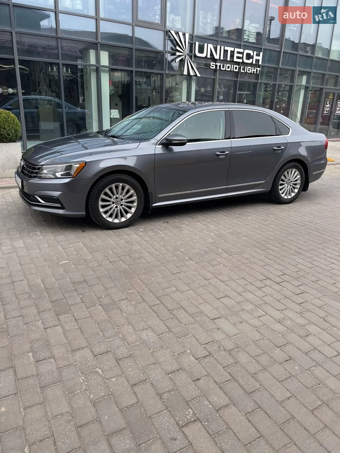 2016 Volkswagen Passat - мініатюра 4