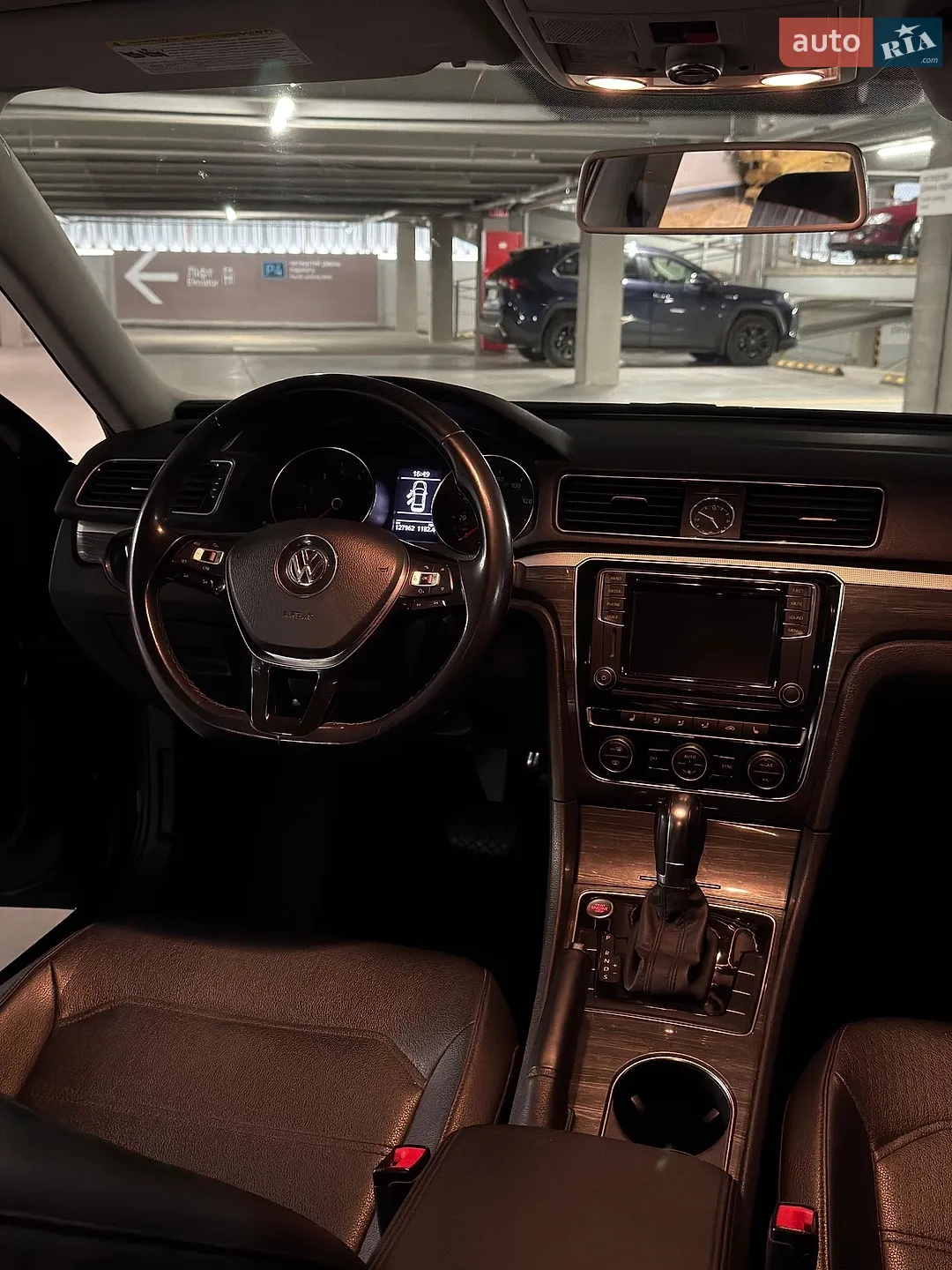 2017 Volkswagen Passat - мініатюра 15