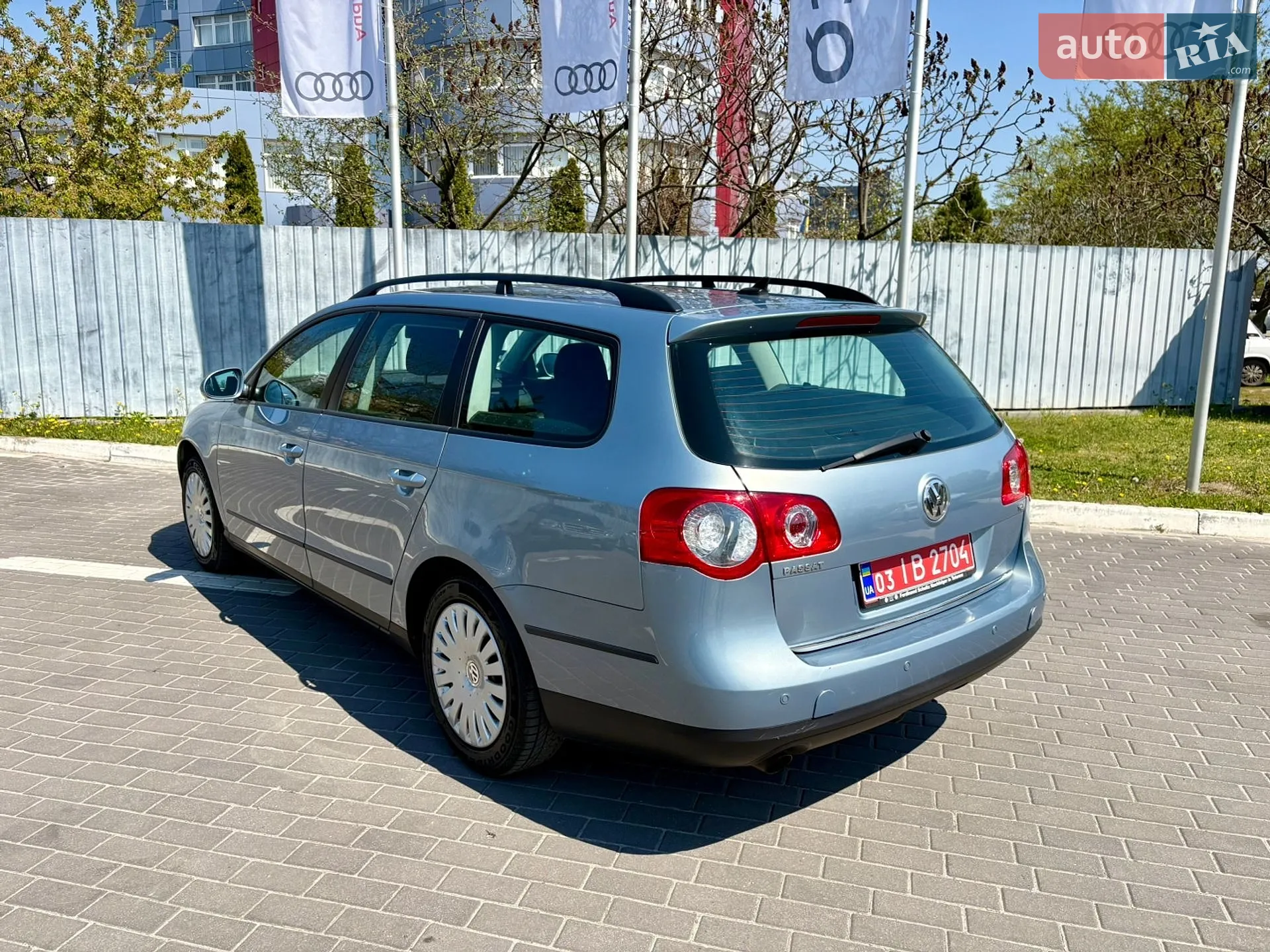 2010 Volkswagen Passat - мініатюра 14