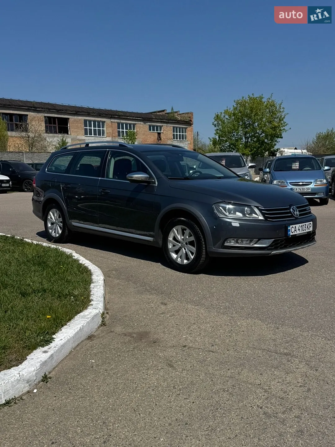2012 Volkswagen Passat - мініатюра 3