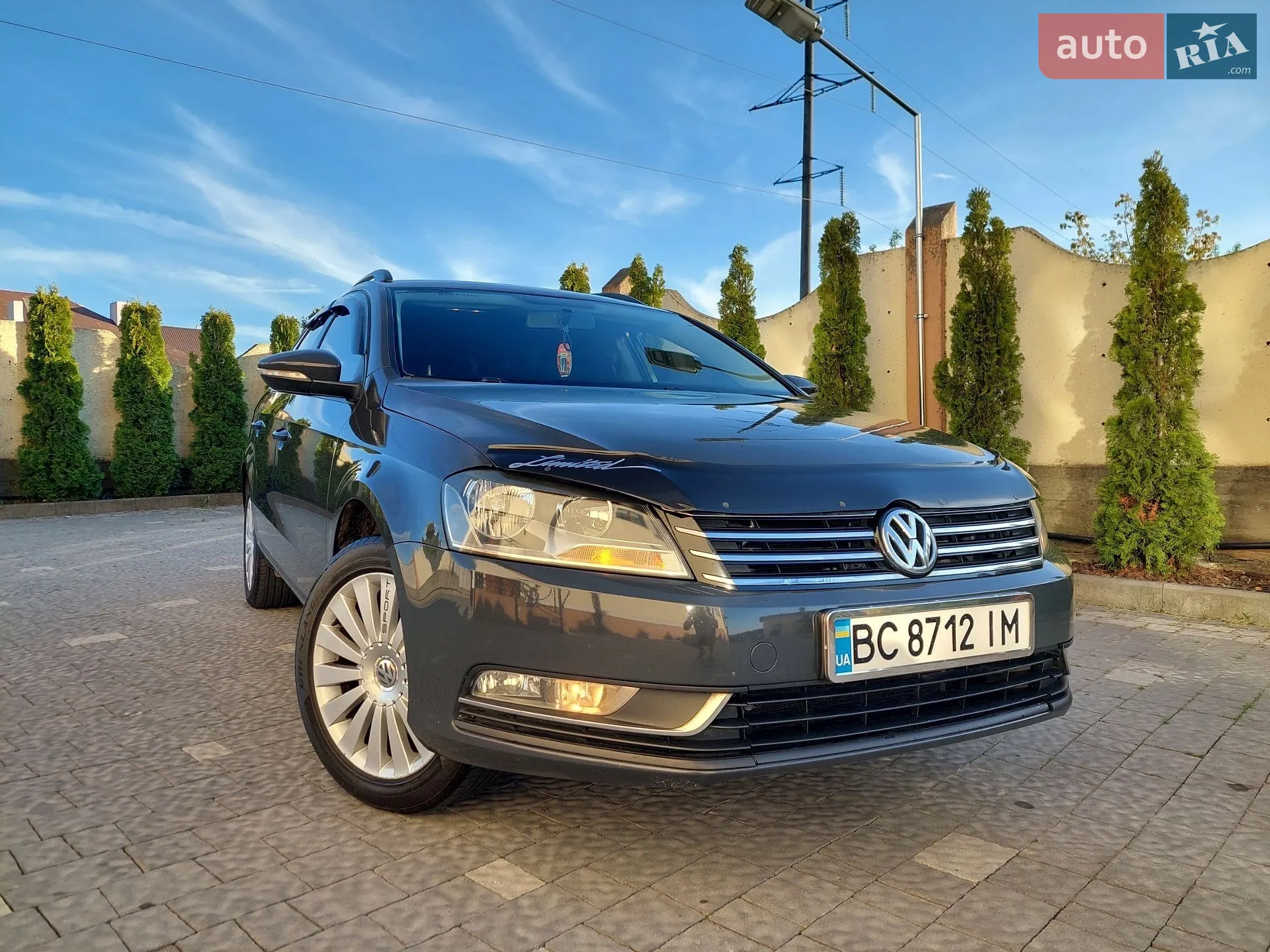 2011 Volkswagen Passat - мініатюра 2