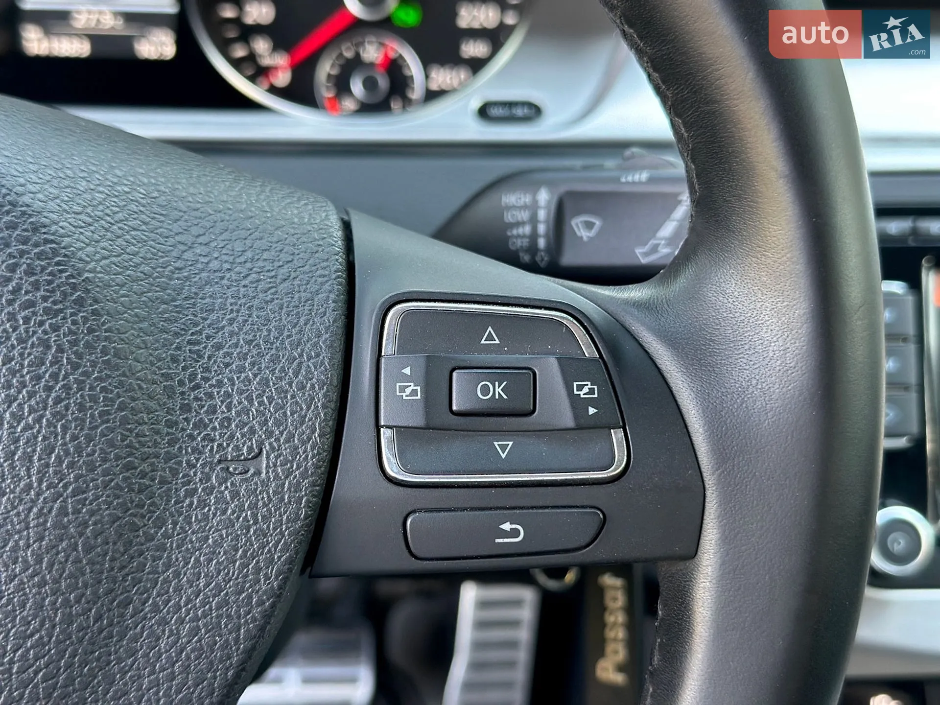 2011 Volkswagen Passat - мініатюра 24