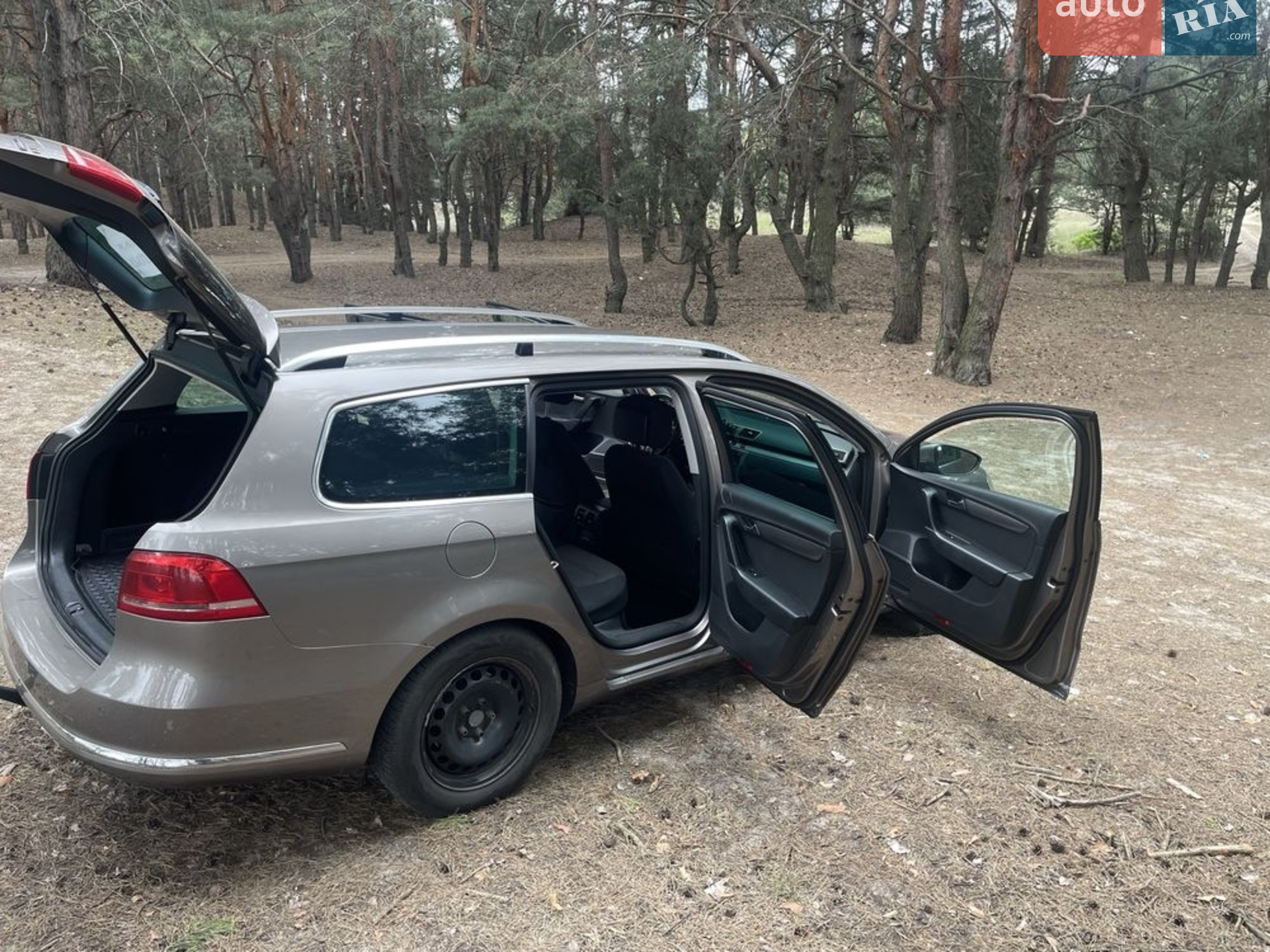 2011 Volkswagen Passat - фото 1