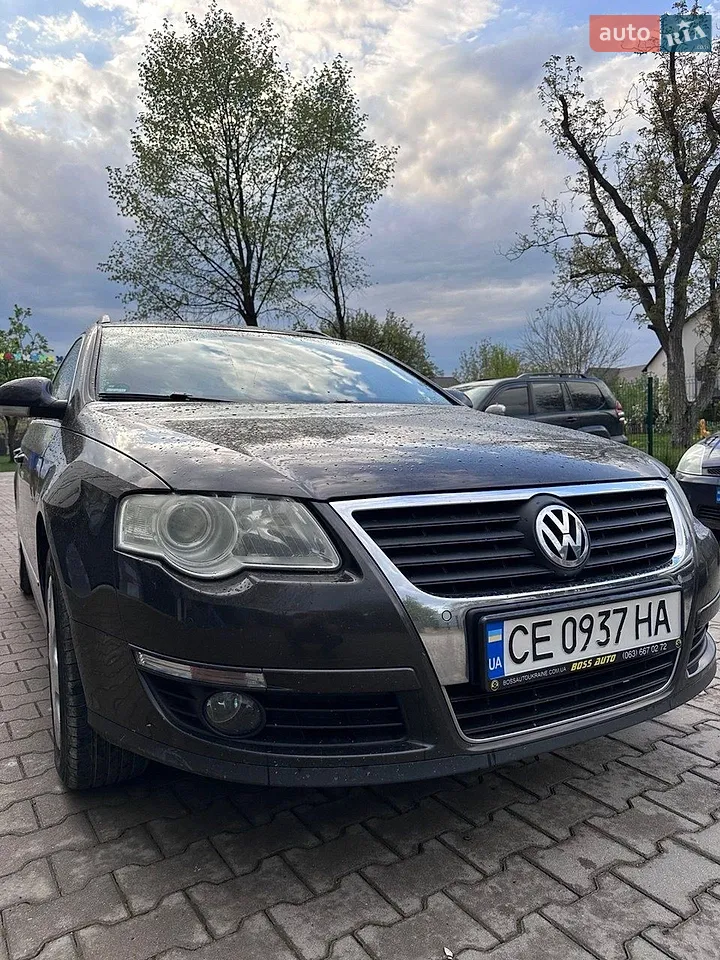 2010 Volkswagen Passat - мініатюра 19