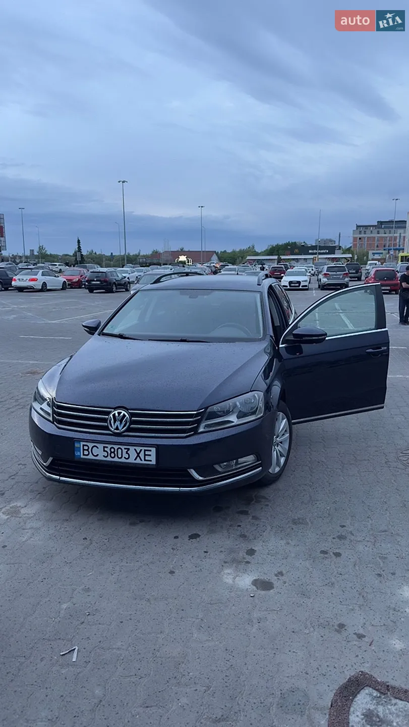 2011 Volkswagen Passat - мініатюра 2