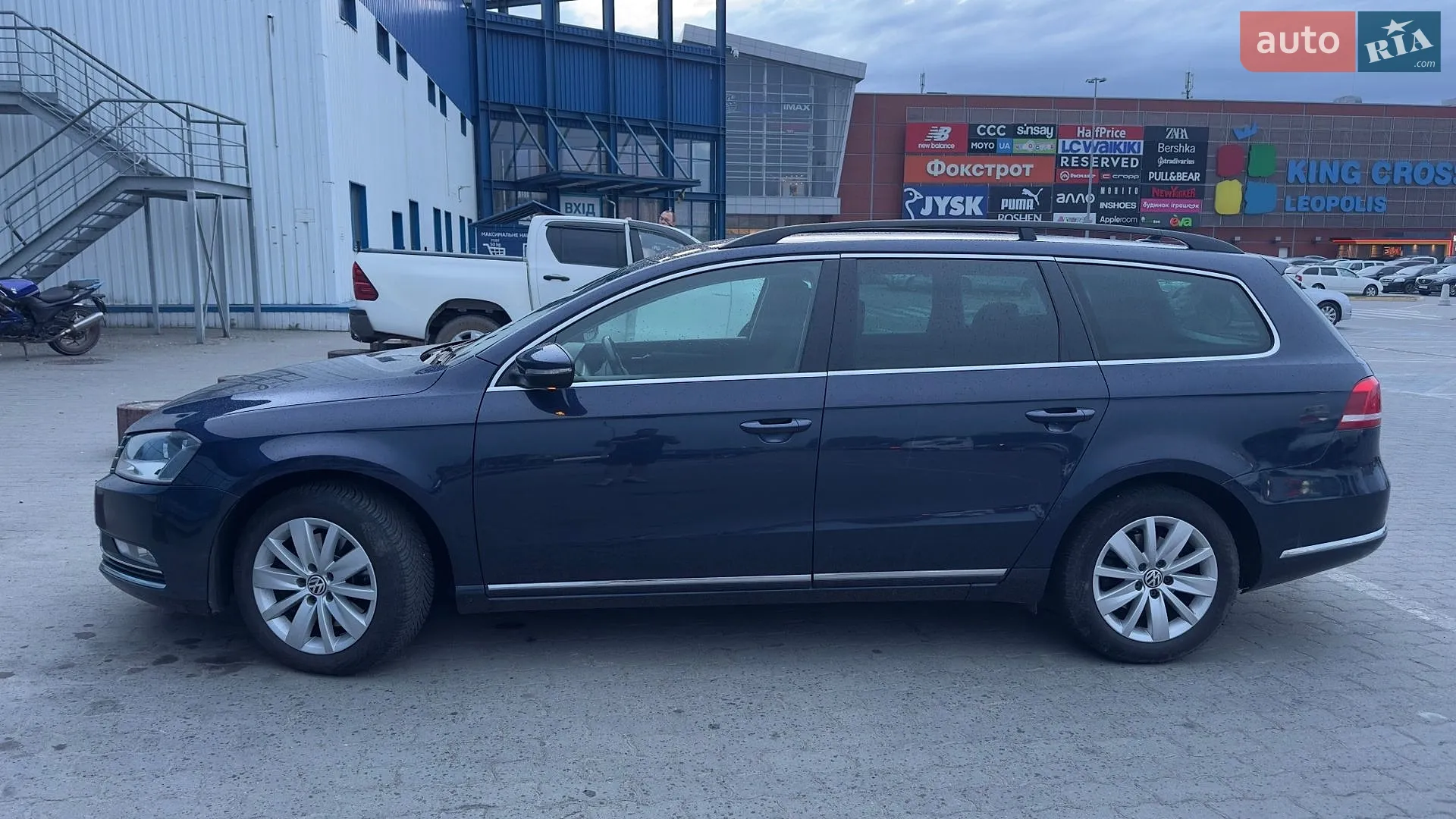 2011 Volkswagen Passat - мініатюра 4