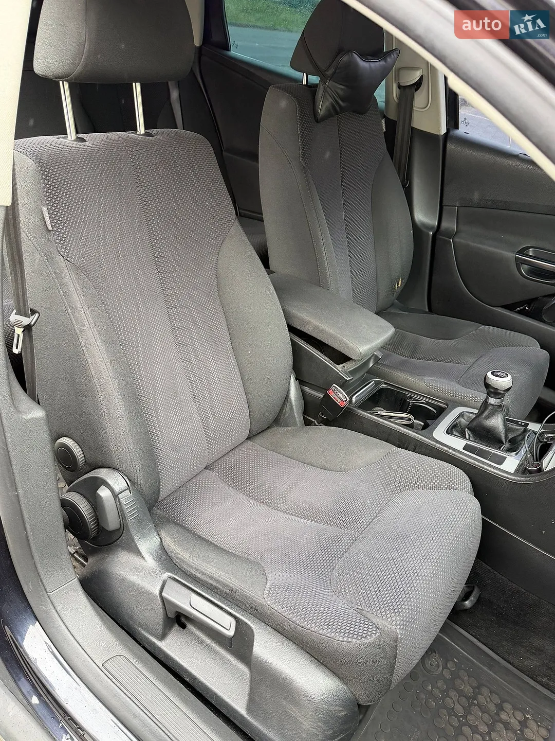 2010 Volkswagen Passat - мініатюра 27
