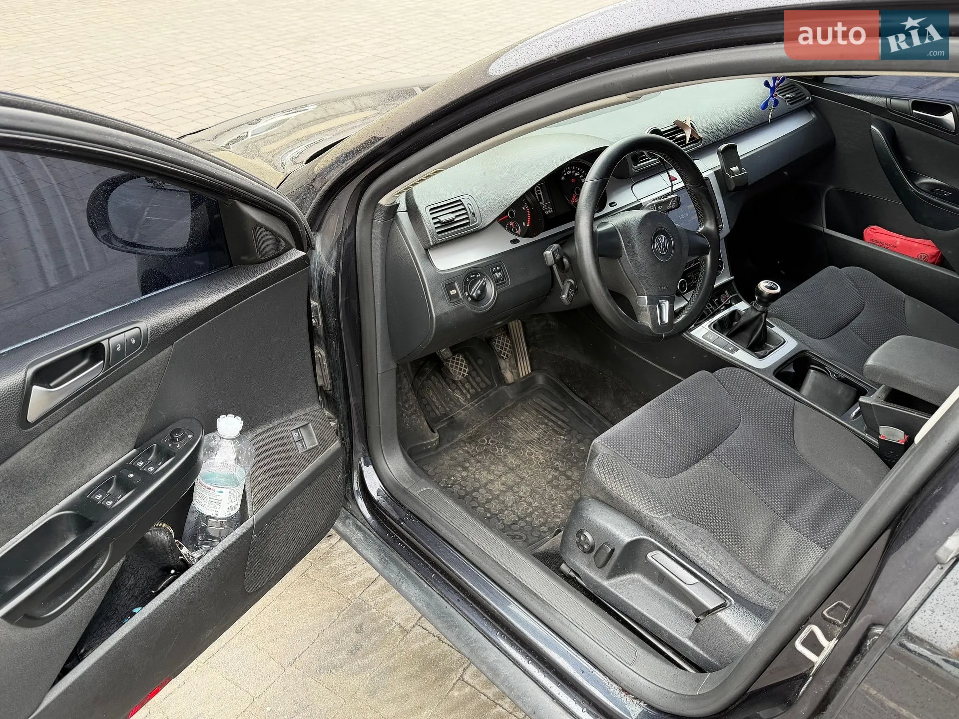 2010 Volkswagen Passat - мініатюра 30