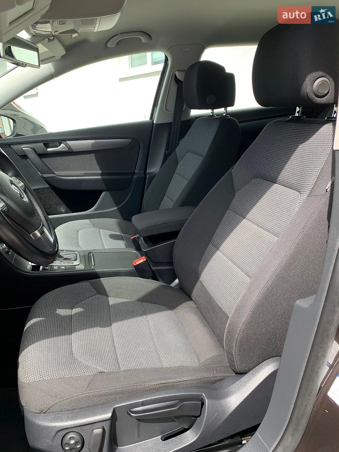 2014 Volkswagen Passat - мініатюра 31