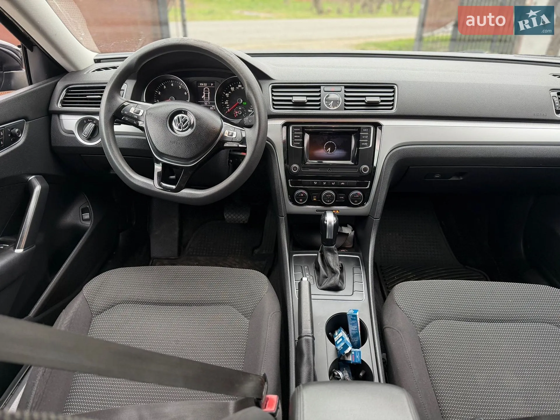 2016 Volkswagen Passat - мініатюра 12
