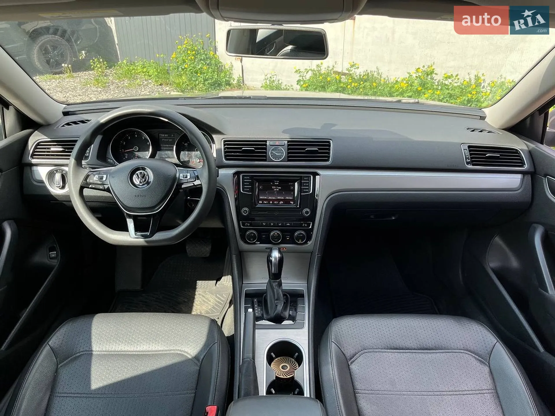 2015 Volkswagen Passat - мініатюра 17