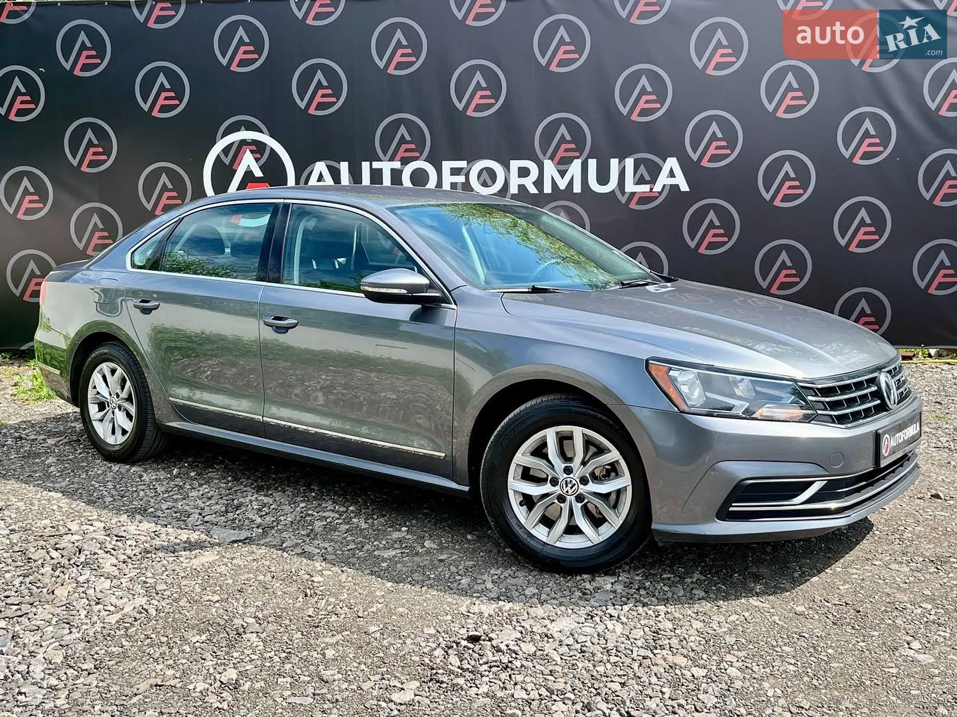 2015 Volkswagen Passat - фото 1