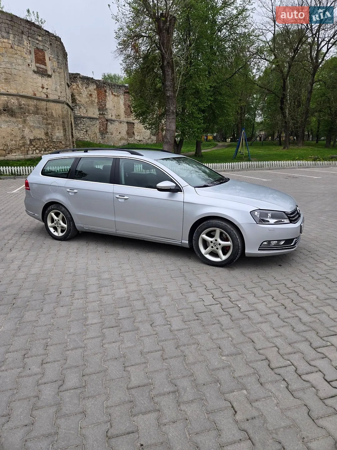 2011 Volkswagen Passat - мініатюра 3
