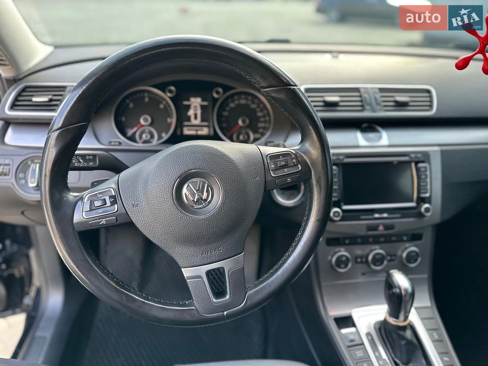 2013 Volkswagen Passat - мініатюра 17