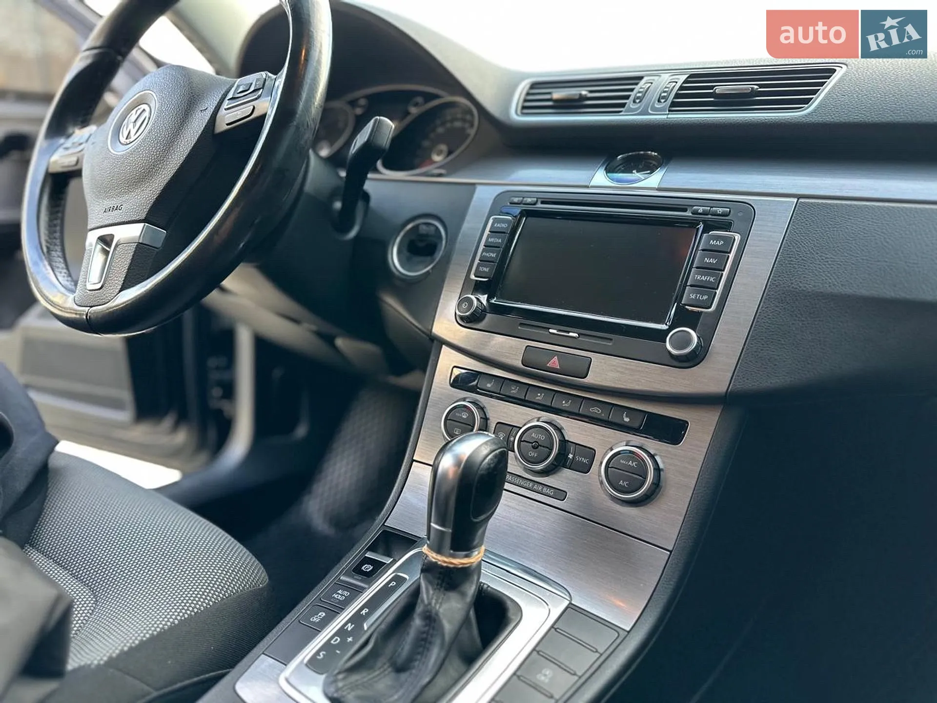 2013 Volkswagen Passat - мініатюра 27