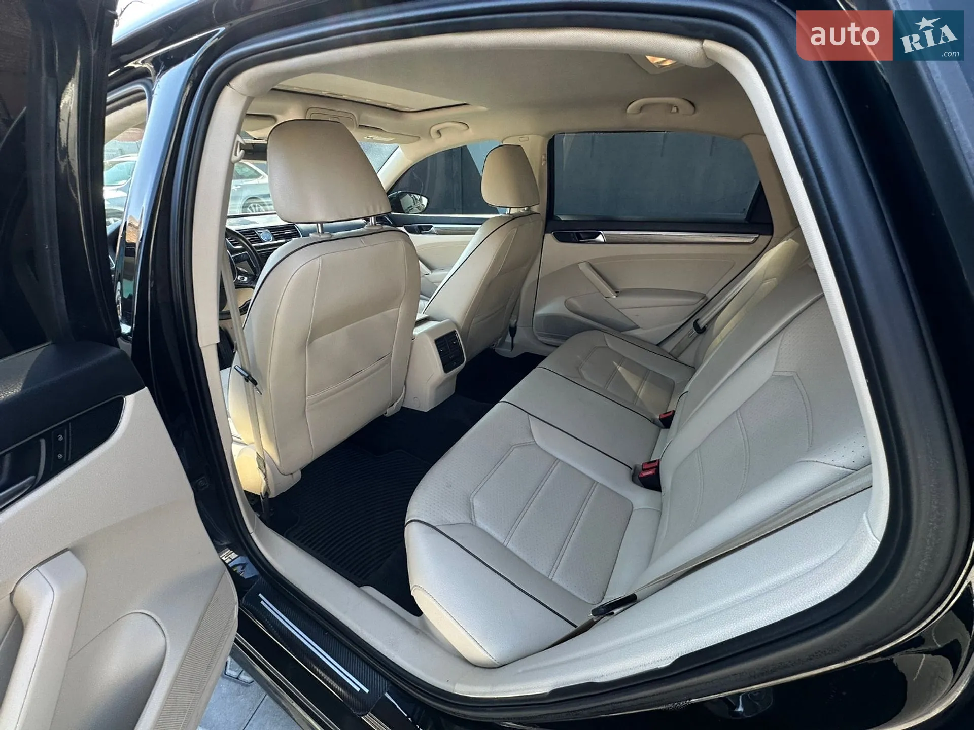 2016 Volkswagen Passat - мініатюра 32