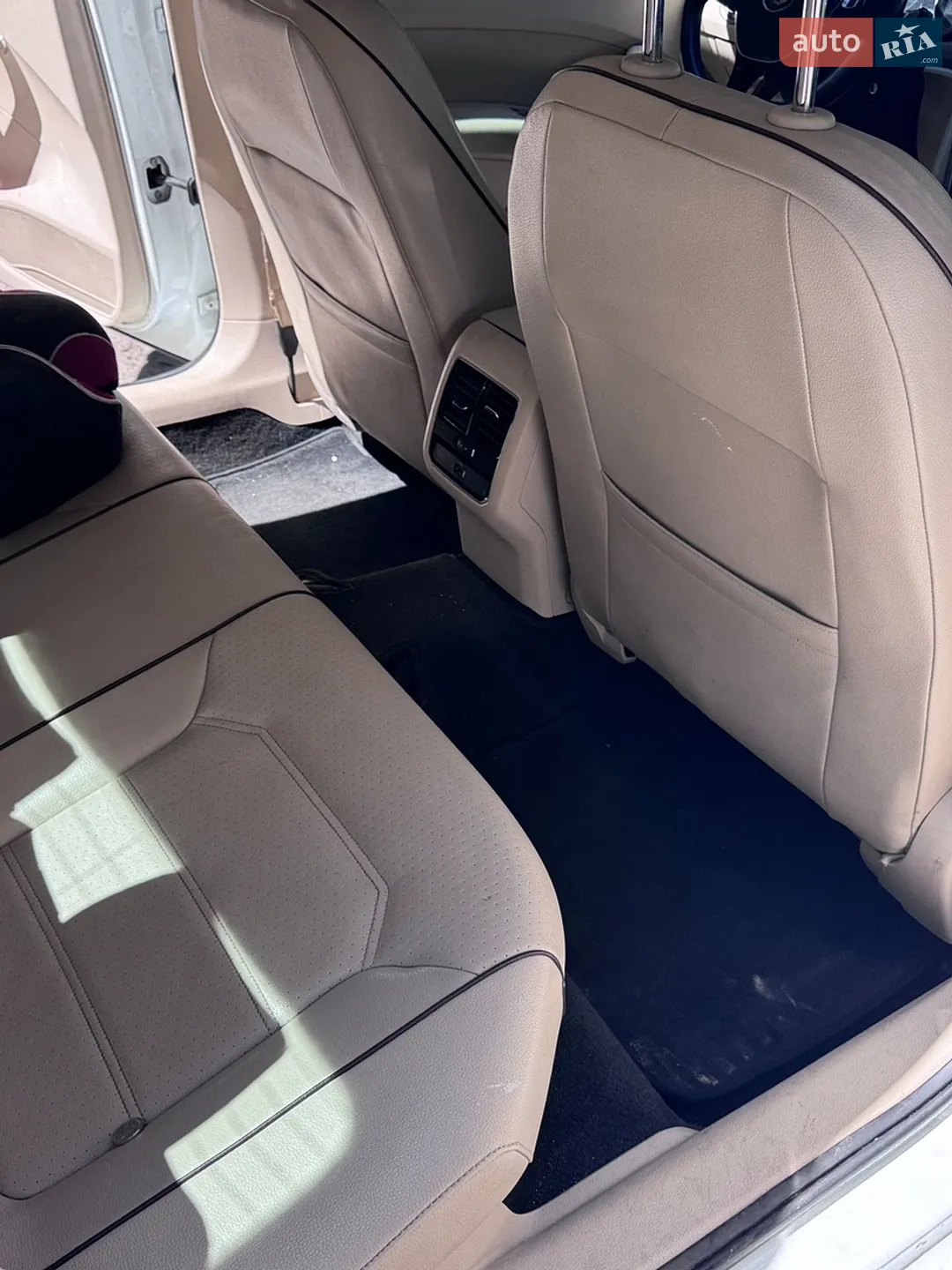 2016 Volkswagen Passat - мініатюра 6