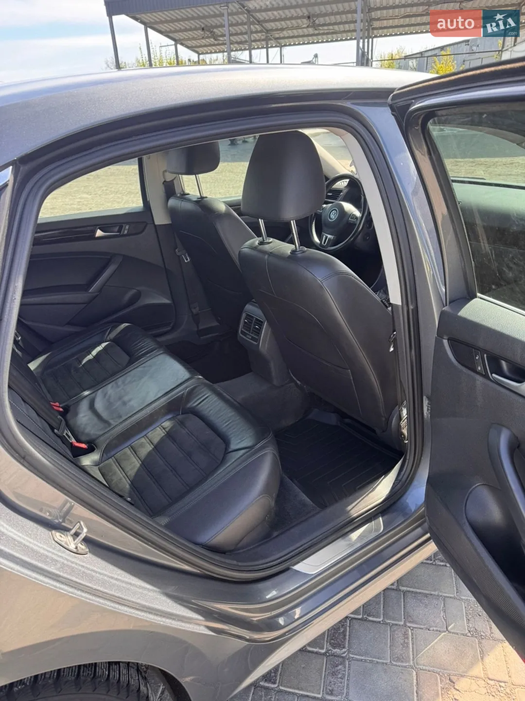 2015 Volkswagen Passat - мініатюра 16