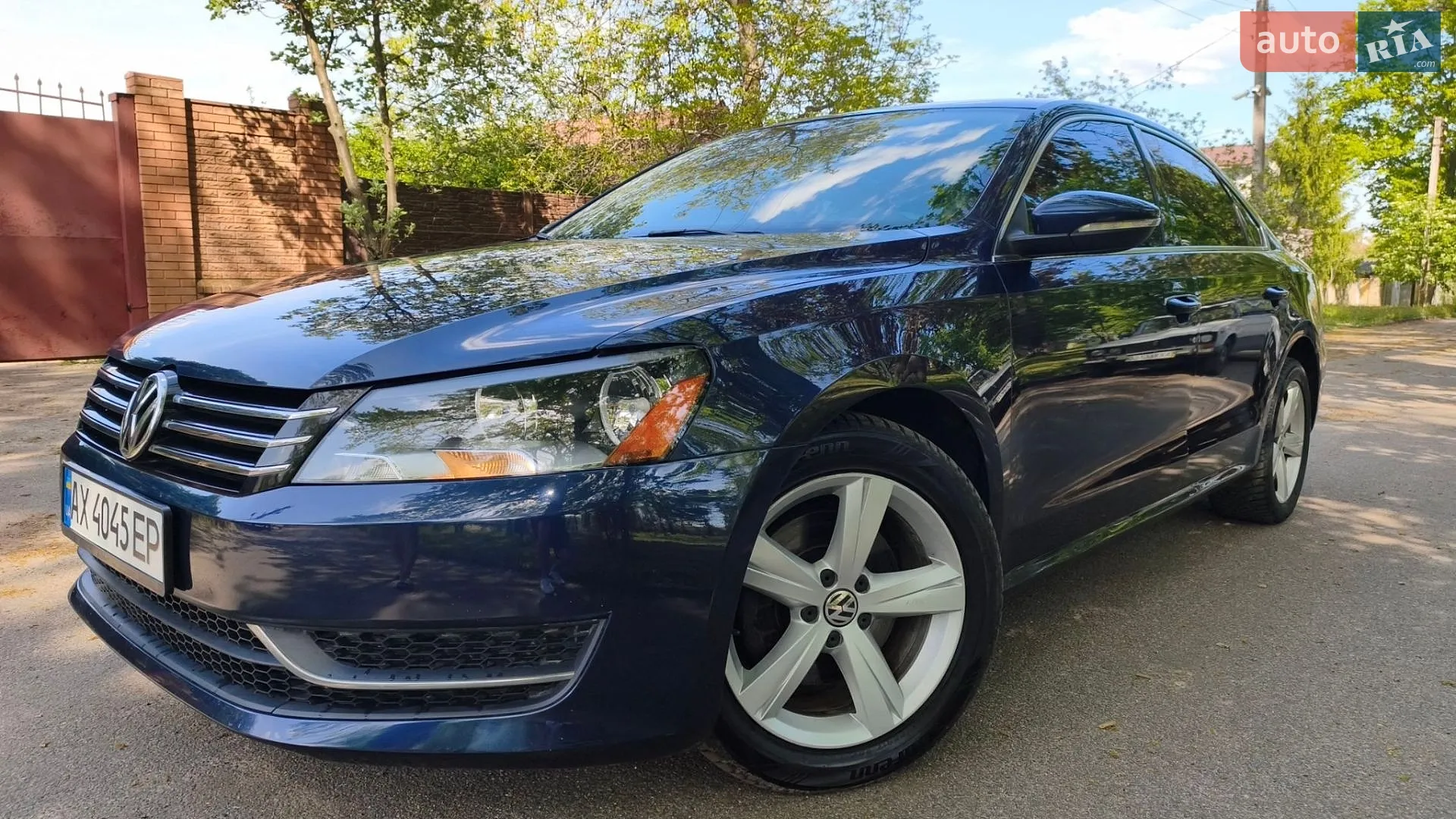2011 Volkswagen Passat - фото 1