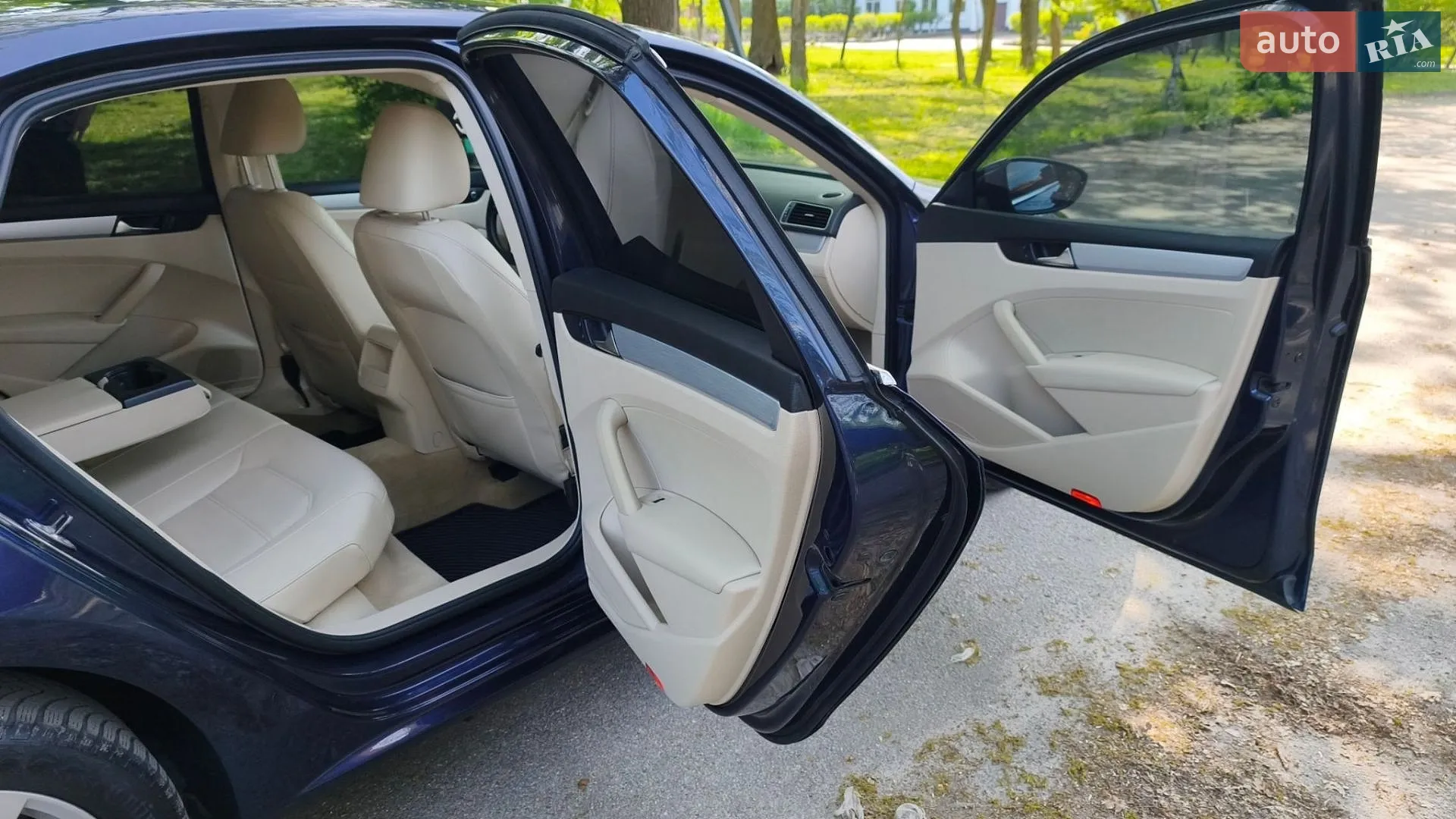 2011 Volkswagen Passat - мініатюра 21