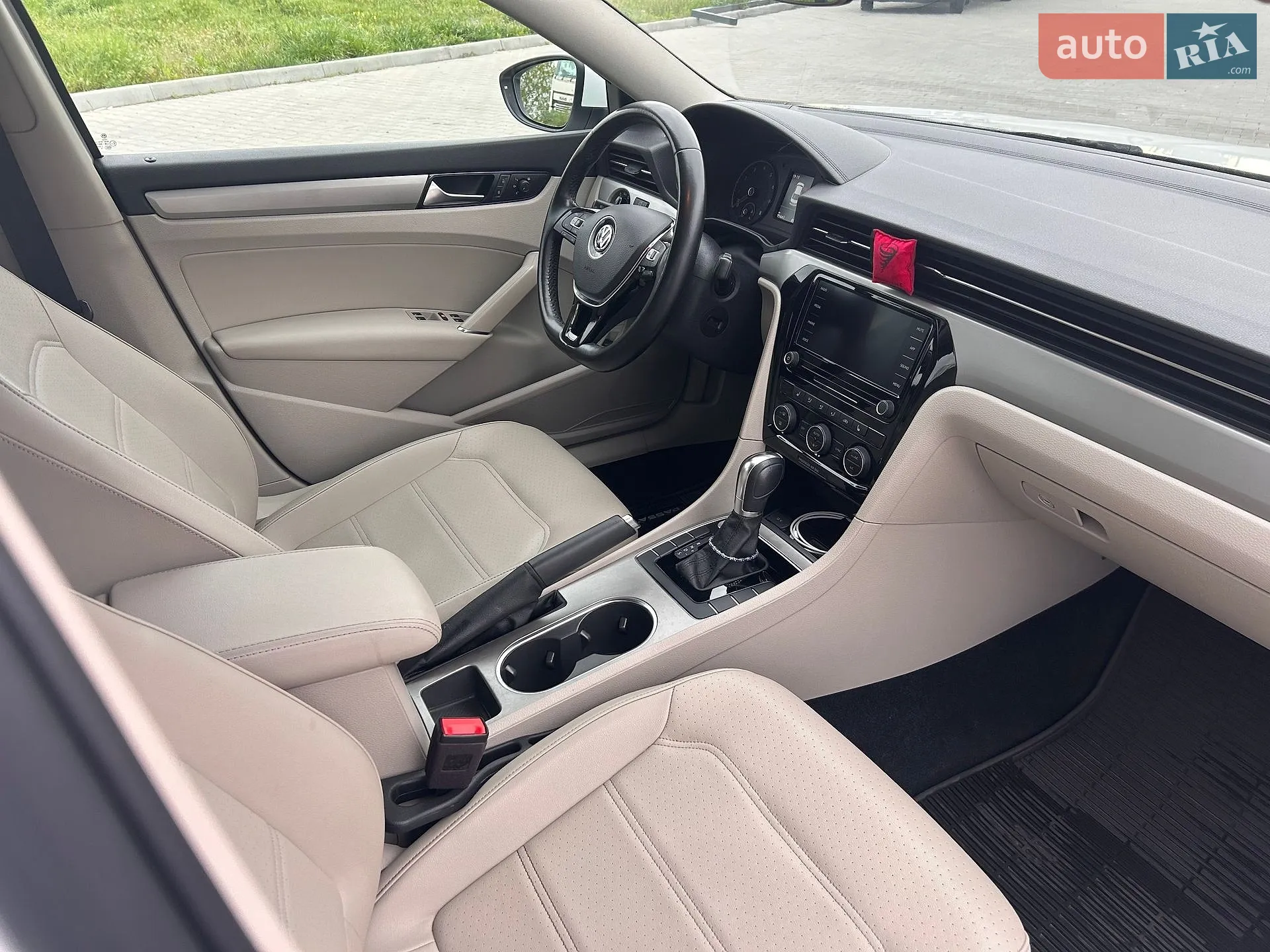 2019 Volkswagen Passat - мініатюра 11