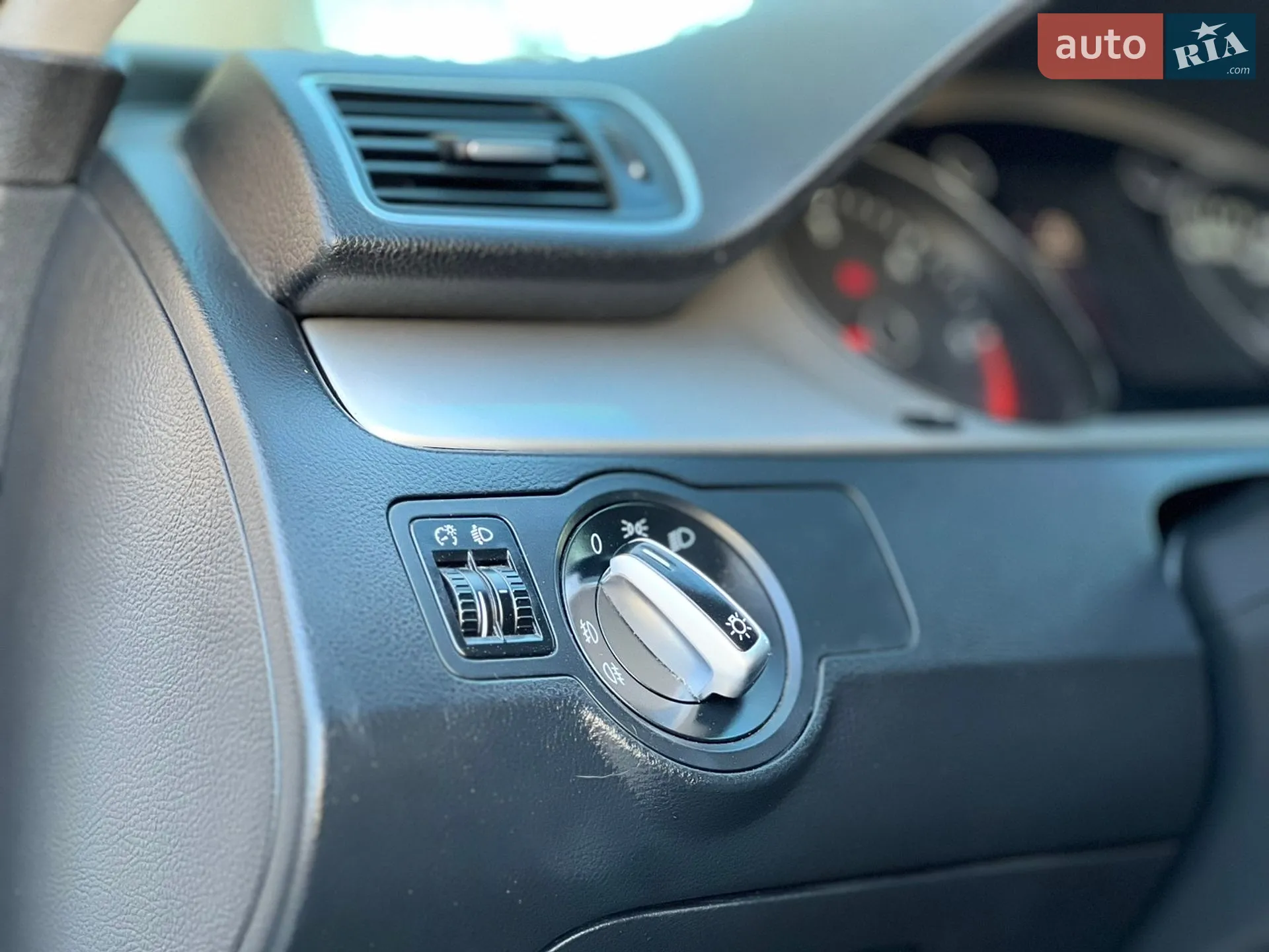 2012 Volkswagen Passat - мініатюра 18