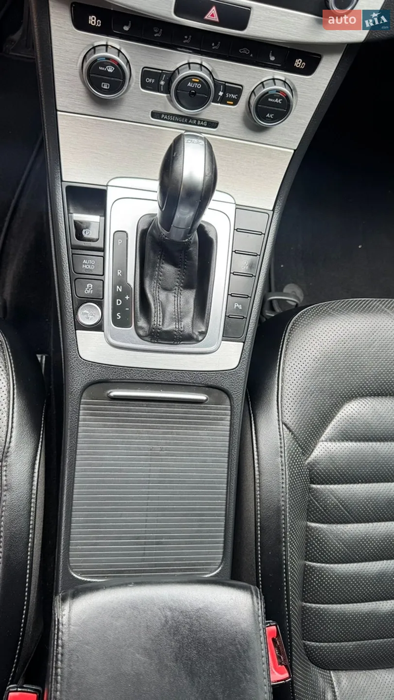 2012 Volkswagen Passat - мініатюра 26