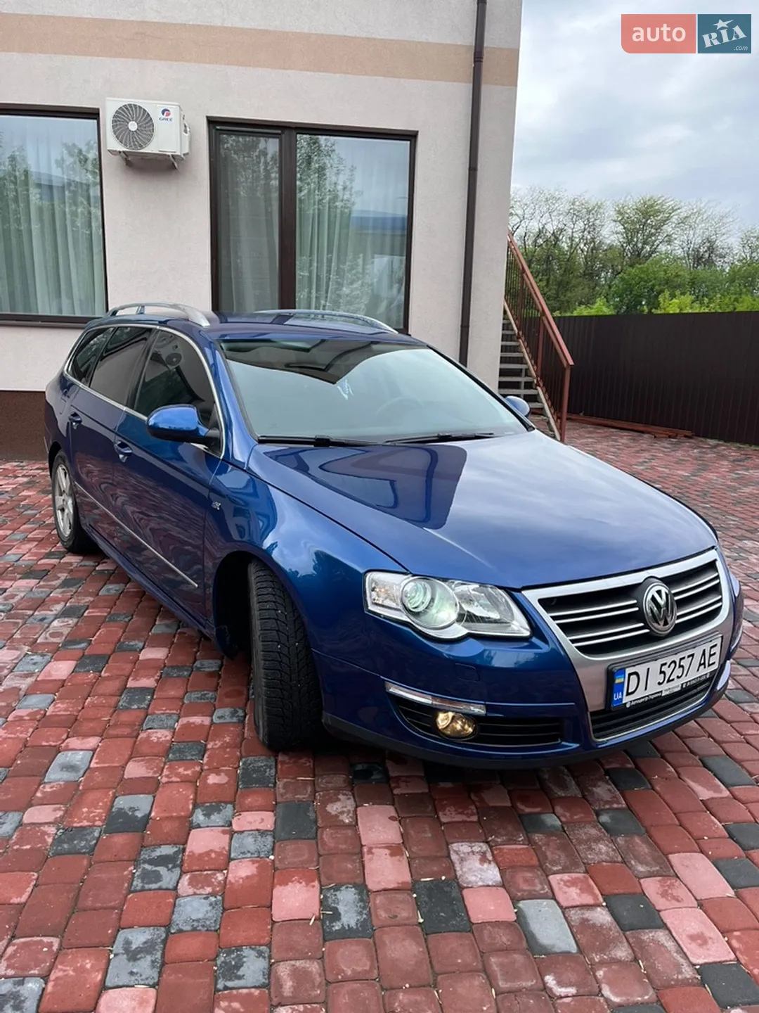 2010 Volkswagen Passat - мініатюра 3