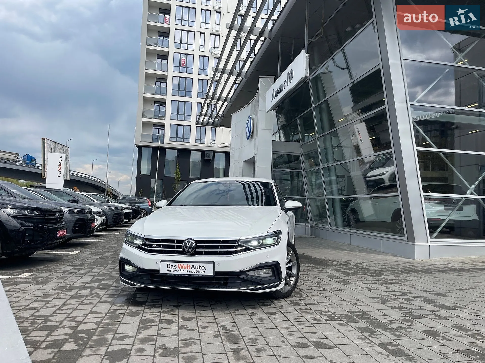 2021 Volkswagen Passat - мініатюра 2