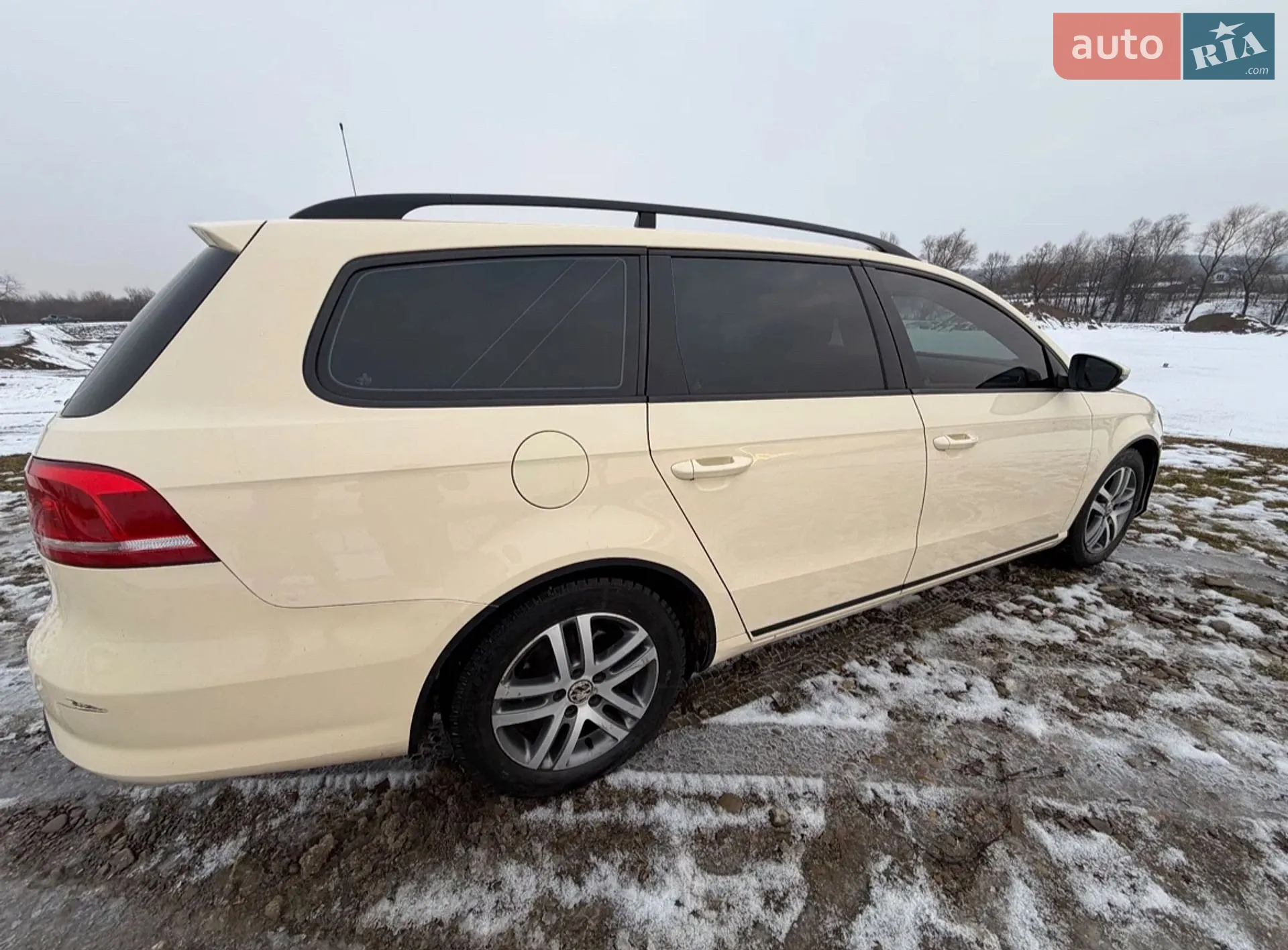 2013 Volkswagen Passat - мініатюра 2
