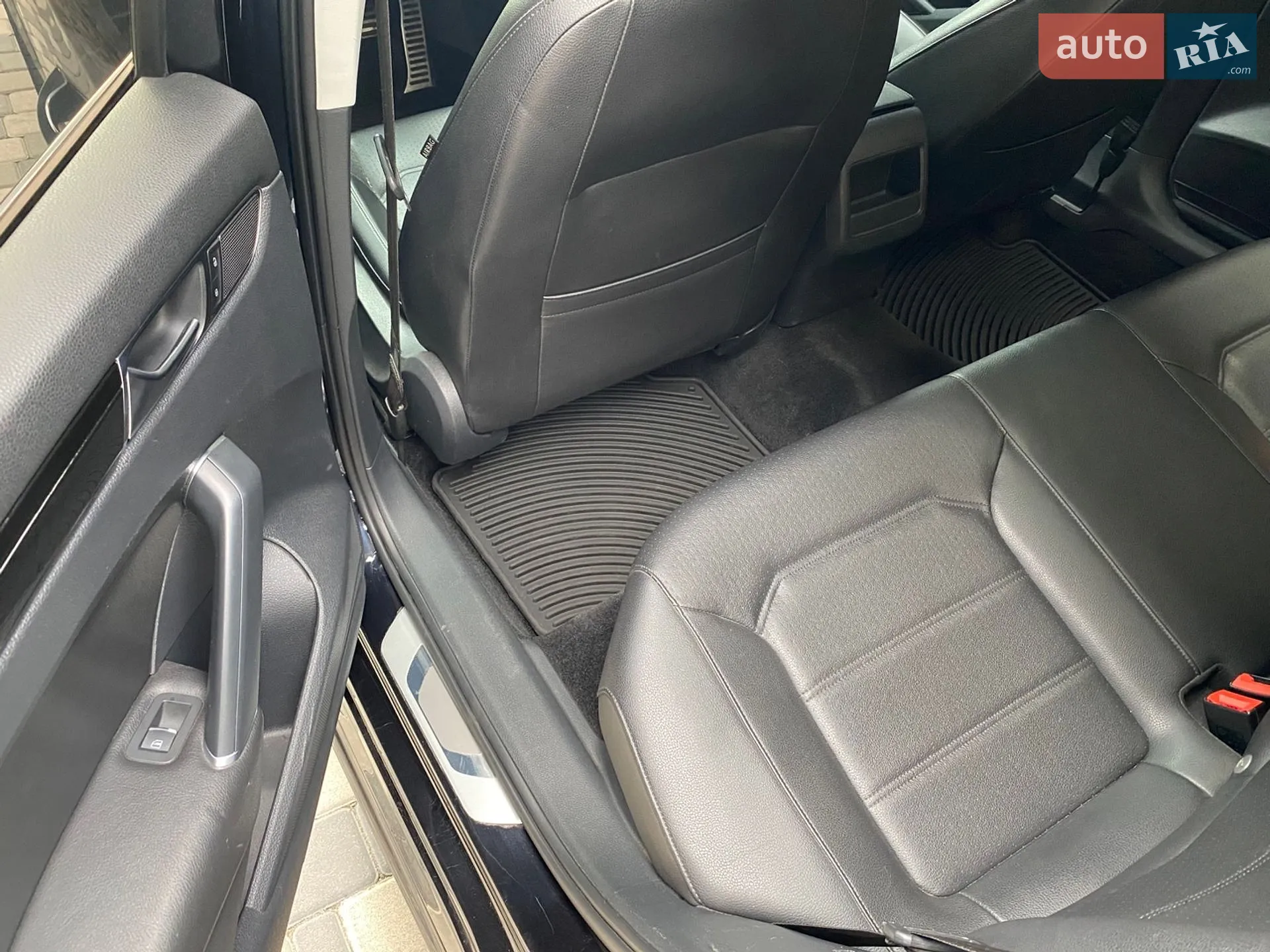 2017 Volkswagen Passat - мініатюра 10