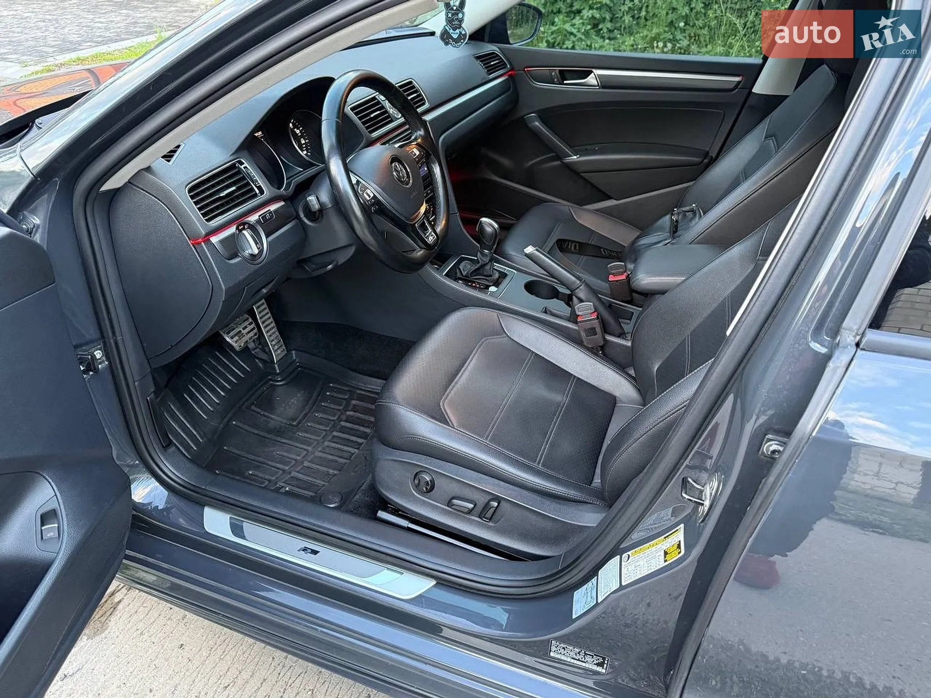 2017 Volkswagen Passat - мініатюра 32